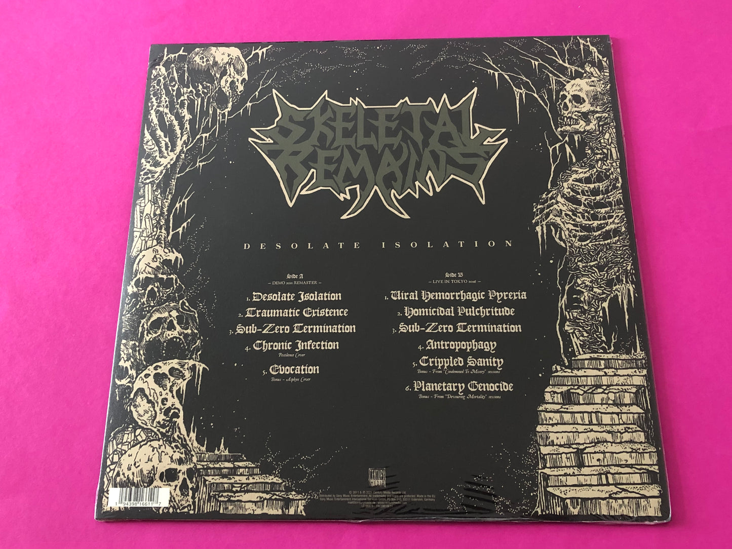 Skeletal Remains (3) : Desolate Isolation (LP, Comp, RM, 180 + CD + Ltd)