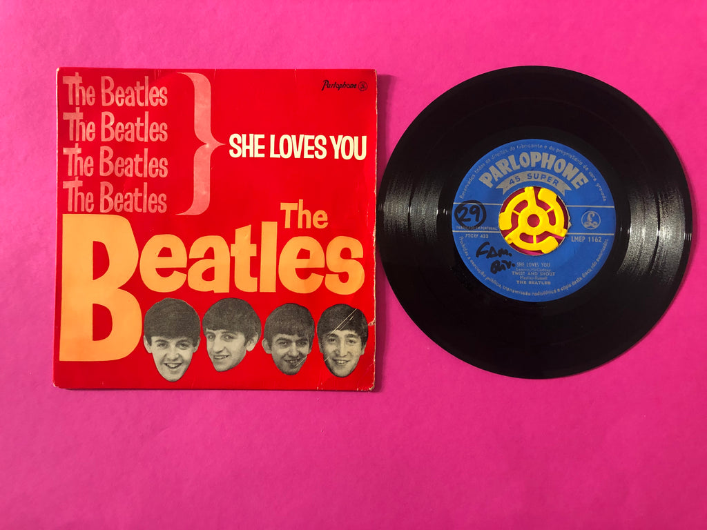 The Beatles : She Loves You (7", EP)