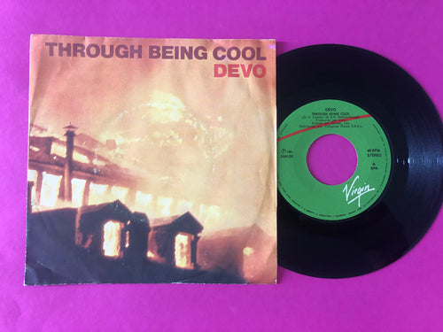 Devo : Through Being Cool (7