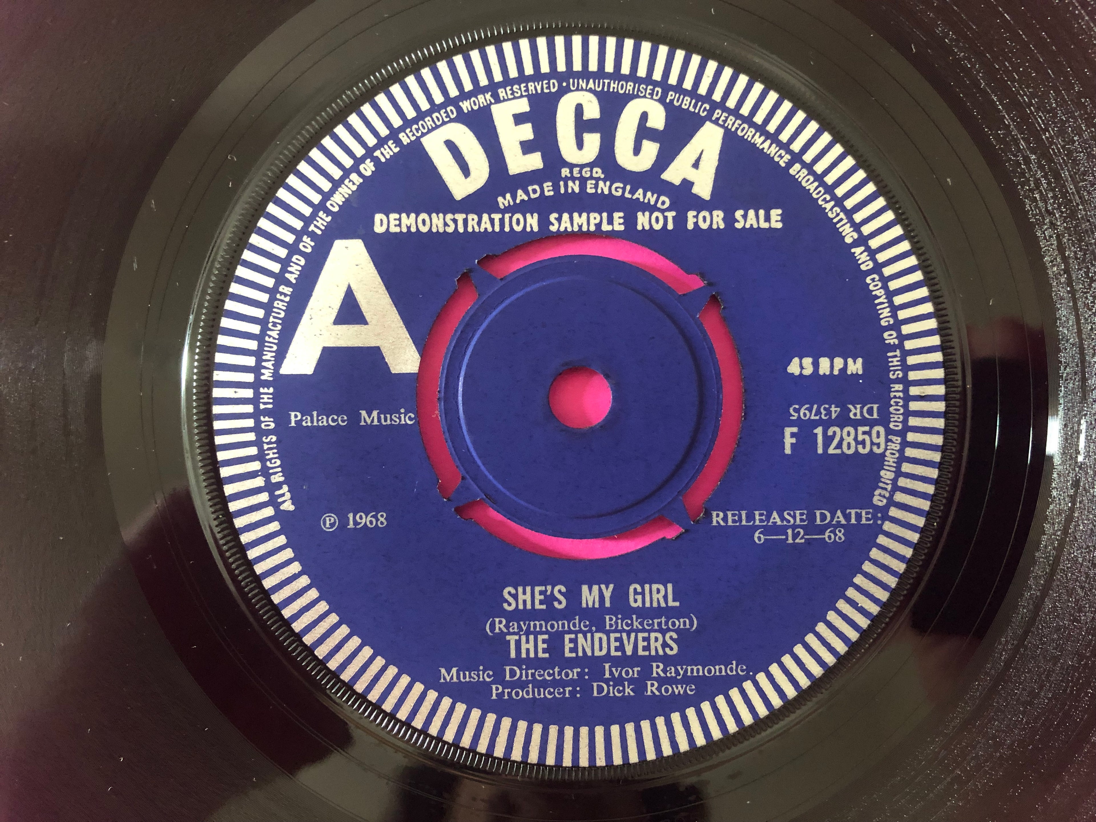 The Endevers : She's My Girl (7", Single, Promo)