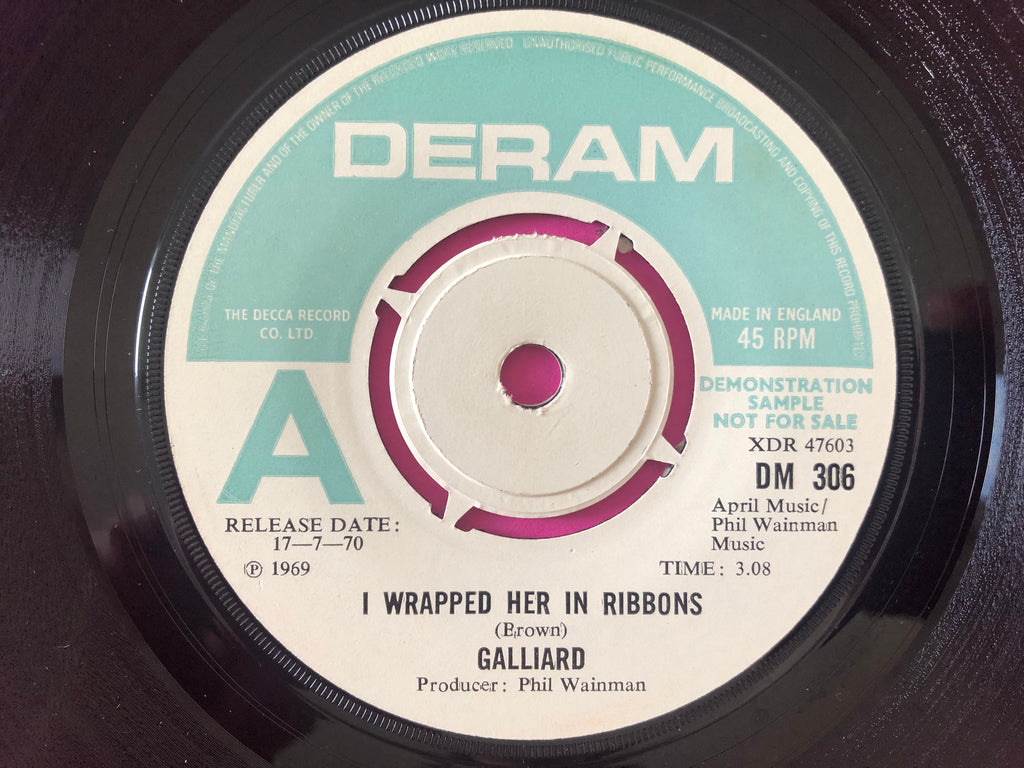Galliard : I Wrapped Her In Ribbons (7", Single, Promo)