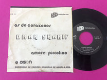 Charger l&#39;image dans la galerie, Omar Sharif : As De Corazones / Amore Piccolino (7&quot;, Single)
