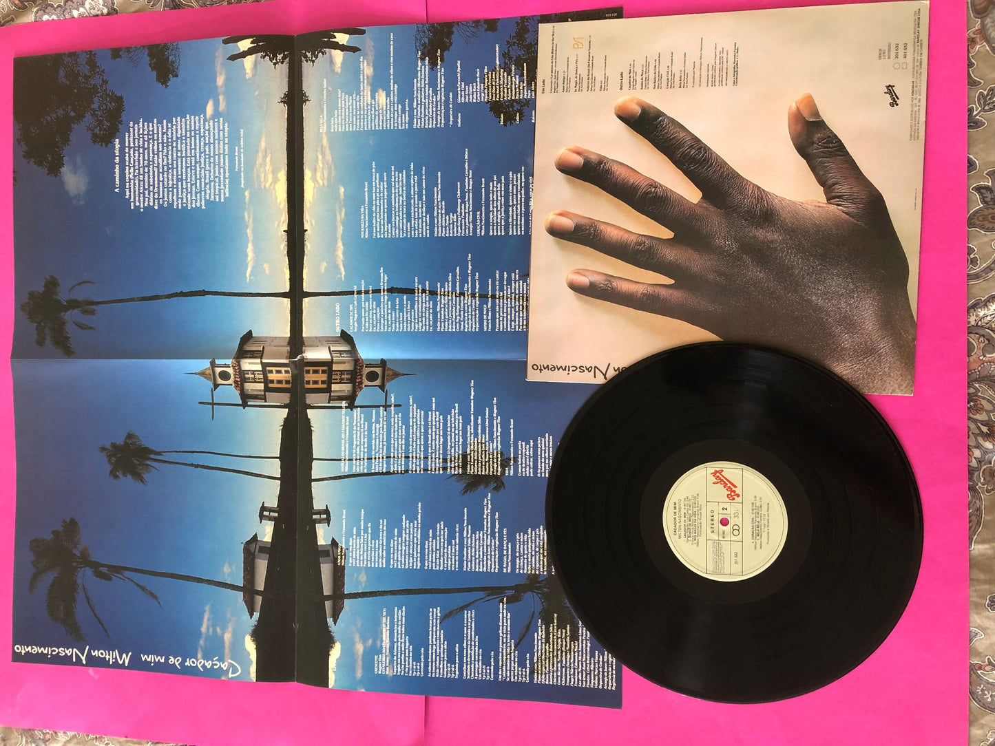 Milton Nascimento : Caçador De Mim (LP, Album, RE, RP)