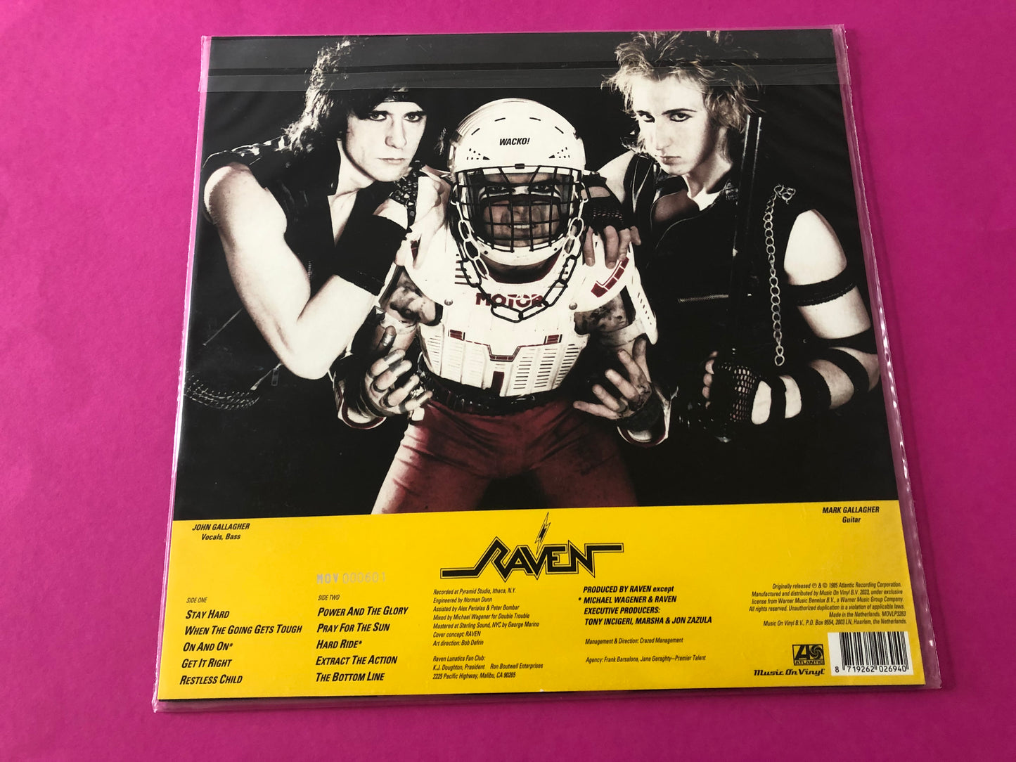 Raven (6) : Stay Hard (LP, Album, Ltd, Num, RE, Tra)