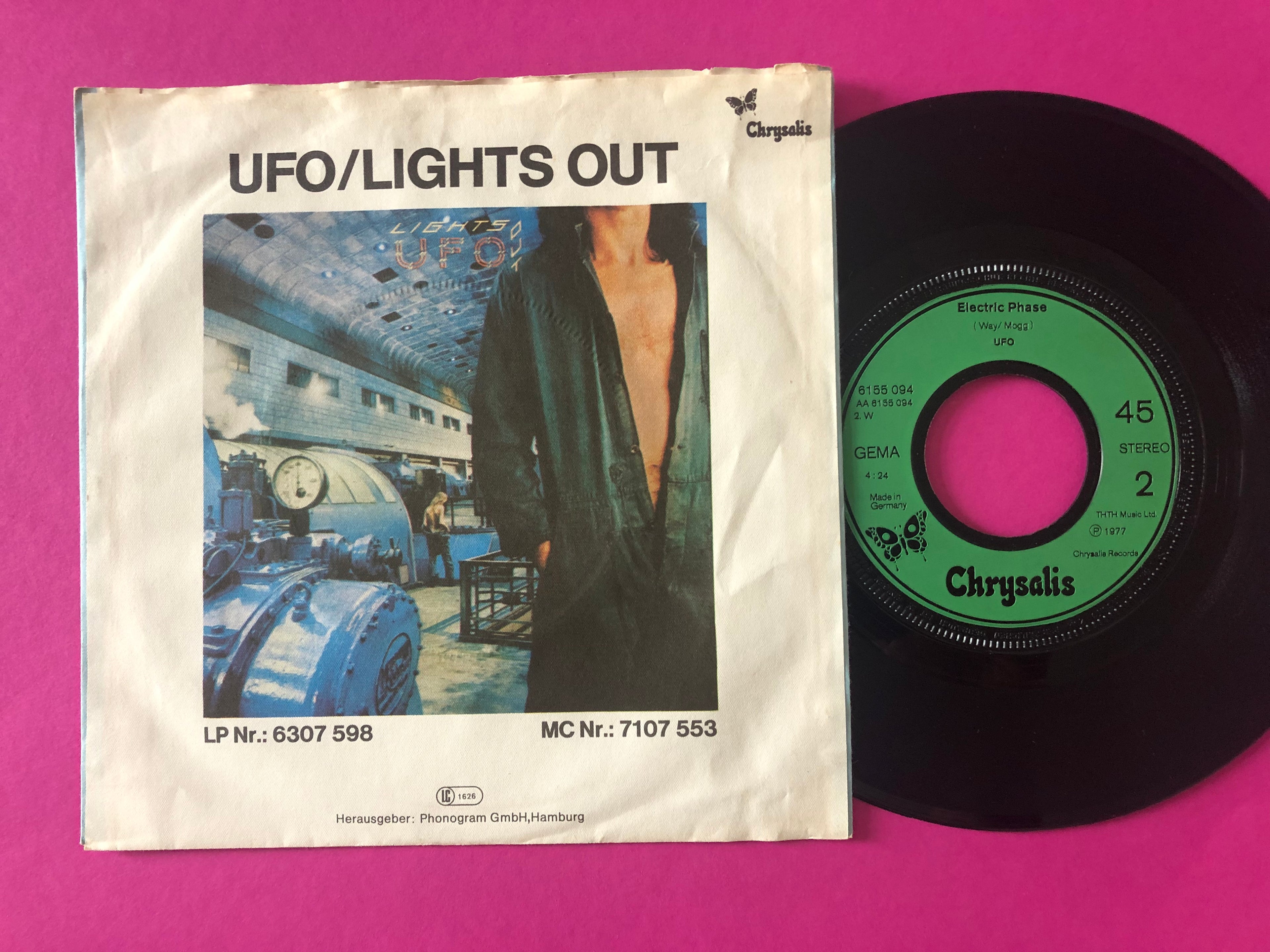 UFO (5) : Alone Again Or (7",Single,Stereo)