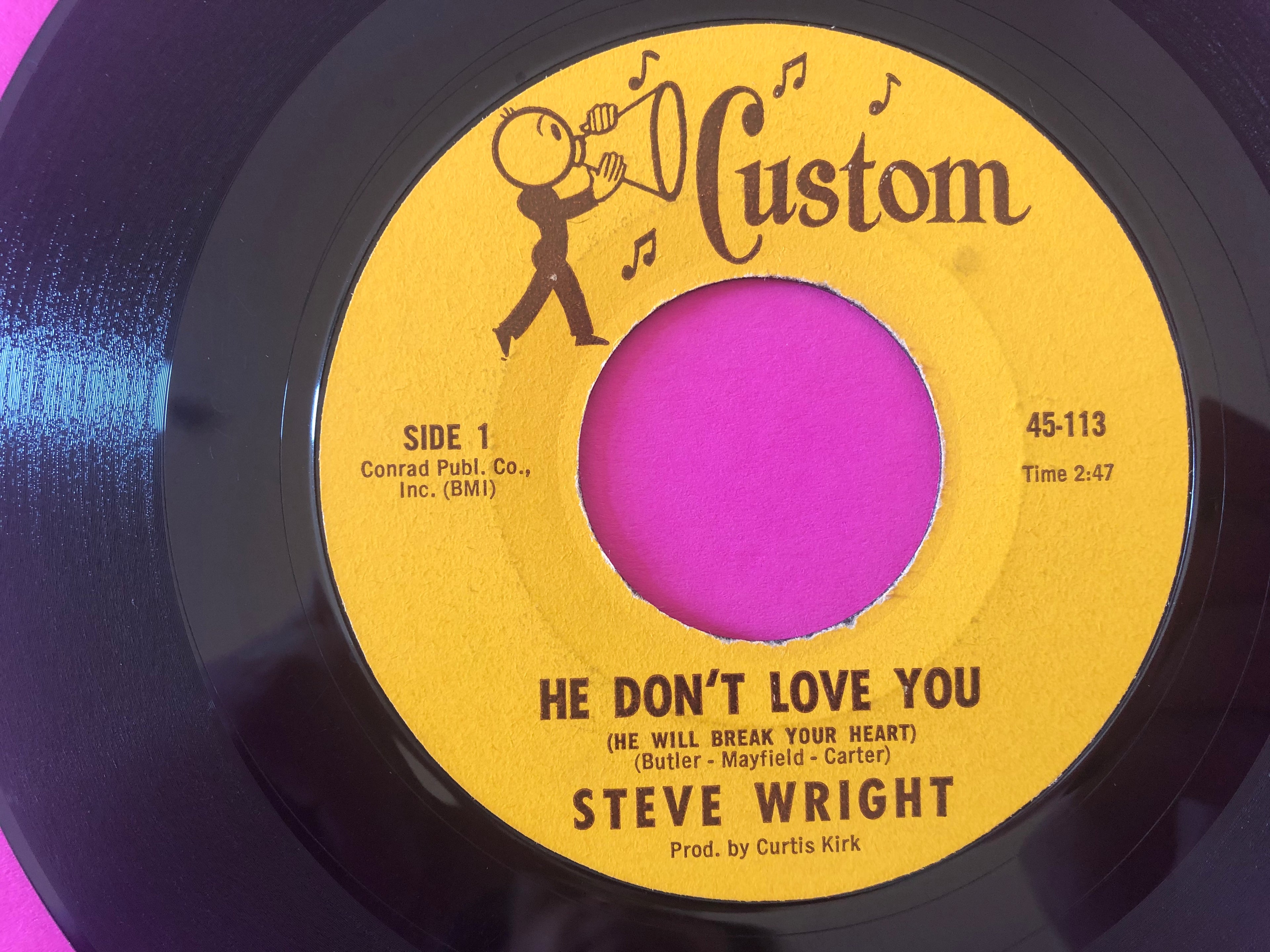 Steve Wright (22) : He Don't Love You / Things I Want To Know (7", Single)