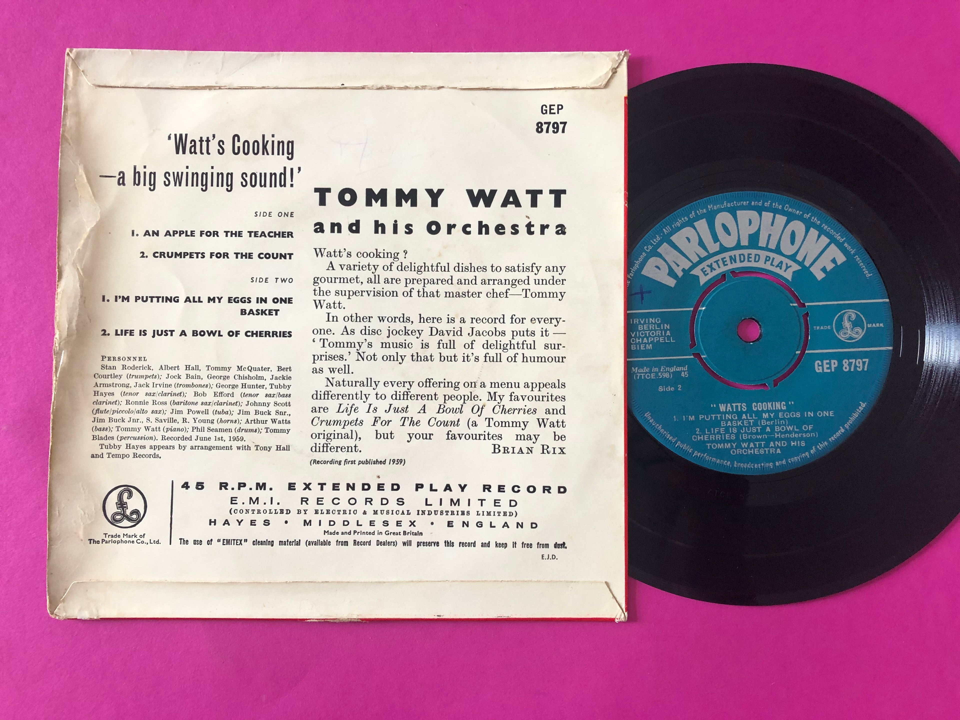 Tommy Watt And His Orchestra : Watts Cooking - A Big Swinging Sound ! (7", EP, Mono)