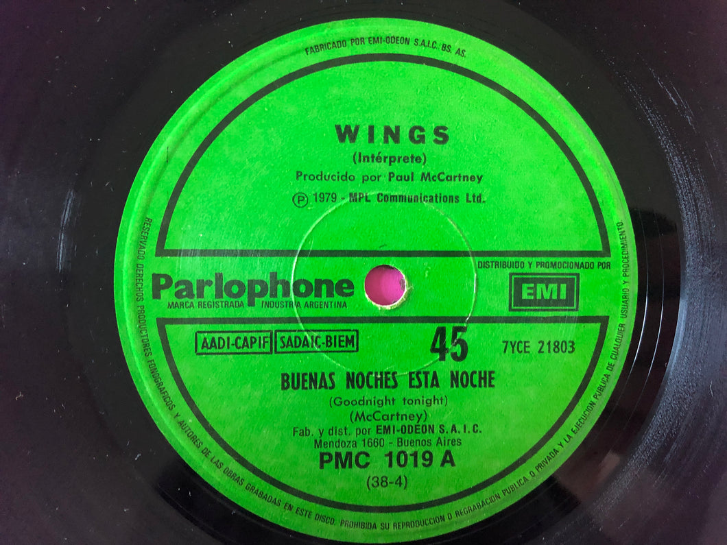Wings (2) : Buenas Noches Esta Noche = Goodnight Tonight (7