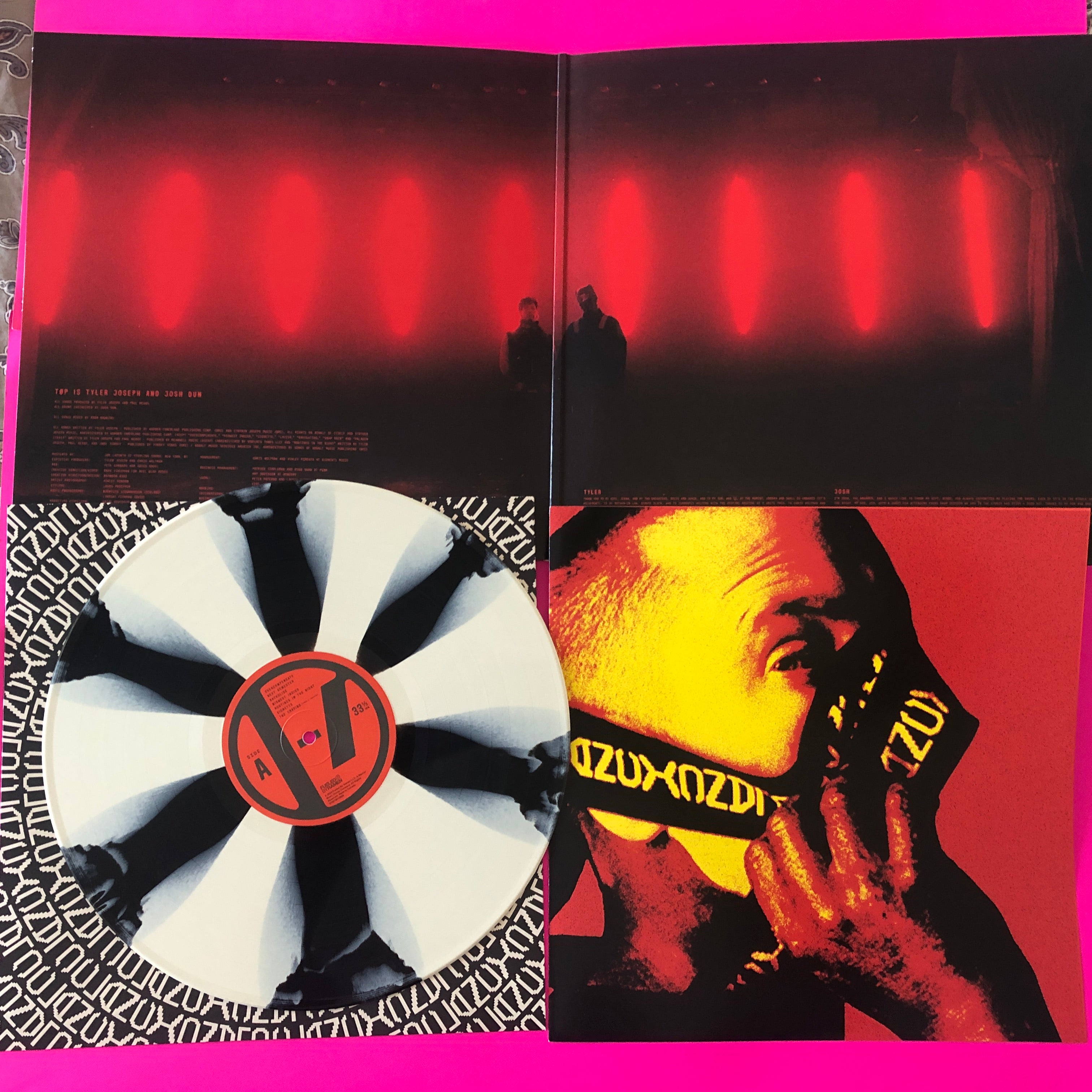 Twenty One Pilots : Clancy (LP, Album, Ltd, Bla)