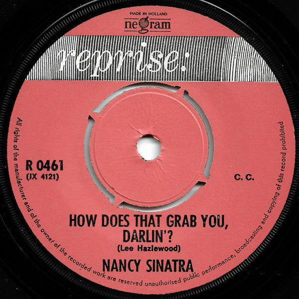 Nancy Sinatra : How Does That Grab You, Darlin'? / I Move Around (7",45 RPM,Single)