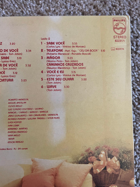 Nara Leão : Abraços E Beijinhos E Carinhos Sem Ter Fim... (LP, Album)